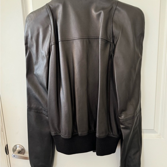 Rick Owens Black Leather Jacket with Exaggerated Padded Shoulders - Picture 4 of 6